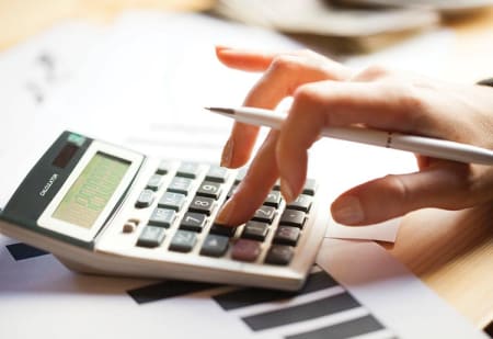 How Are Interest Rates and APR Percentages Calculated?