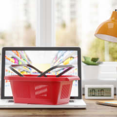 How to Pick the Right Ecommerce Builder for You